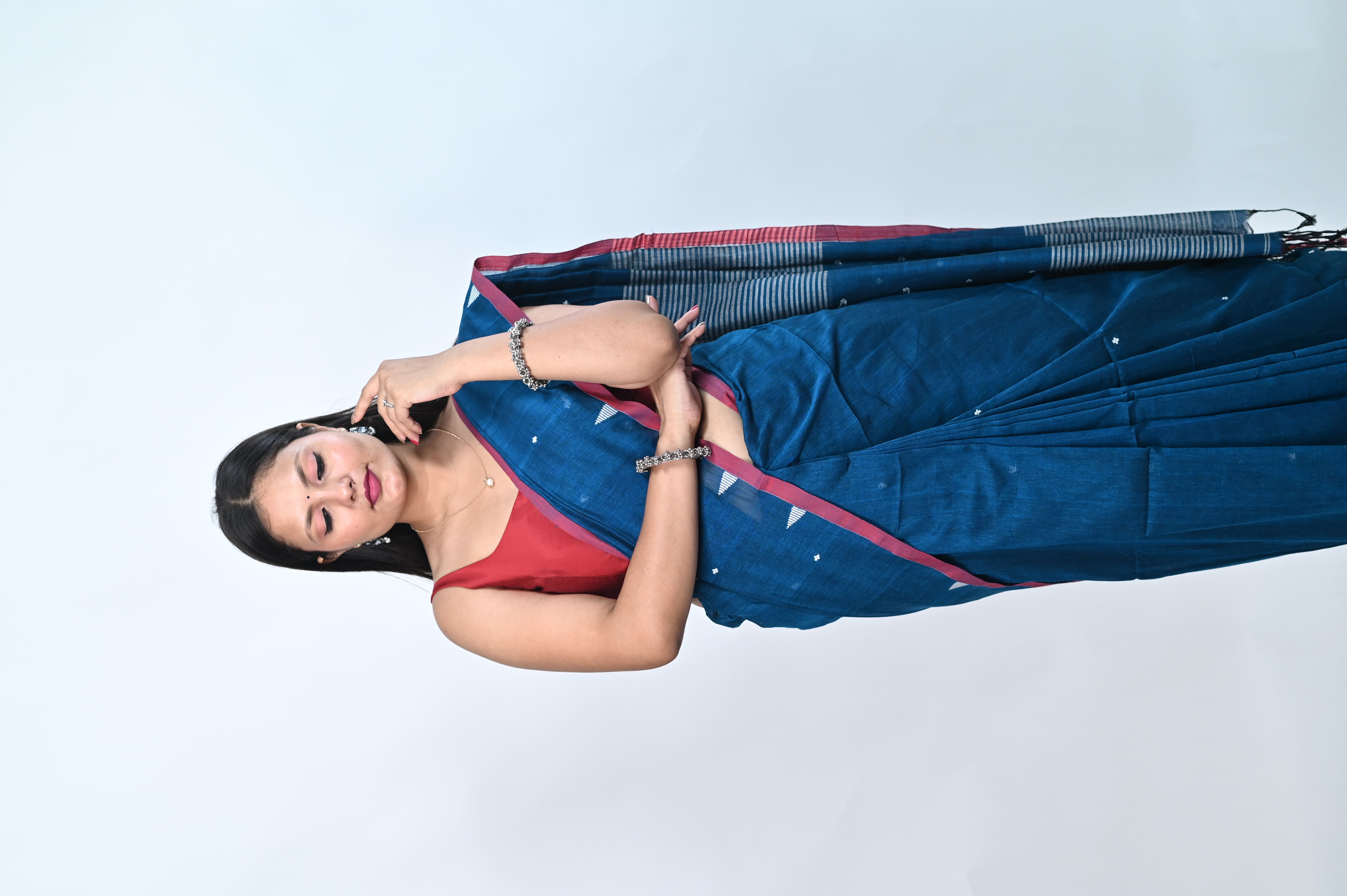 Hand weaving buta cotton saree